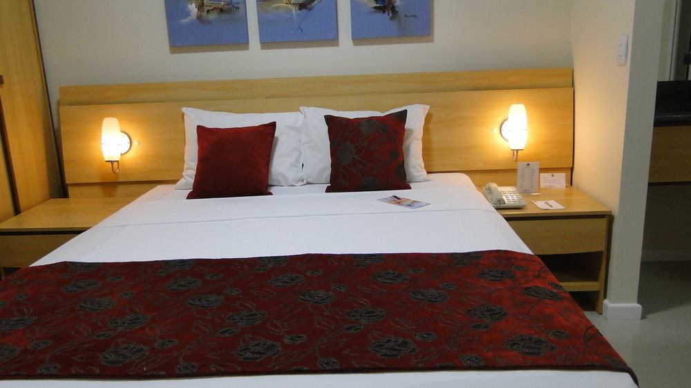 Bourbon Vitoria Hotel ภายนอก รูปภาพ