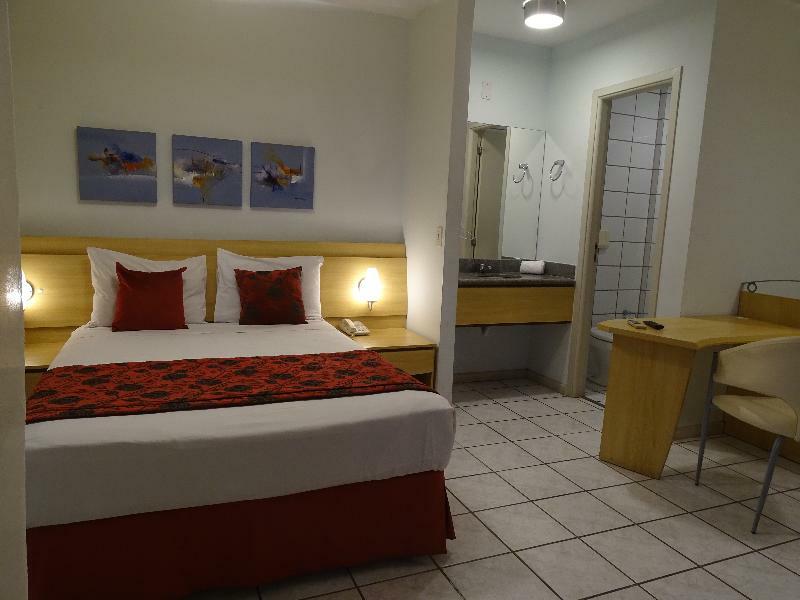 Bourbon Vitoria Hotel ภายนอก รูปภาพ